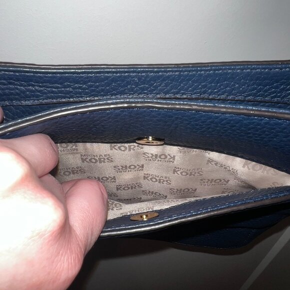 MICHAEL Michael Kors Crossbody Hamilton Traveler Leather Purse Navy Gold Accents - Picture 3 of 13